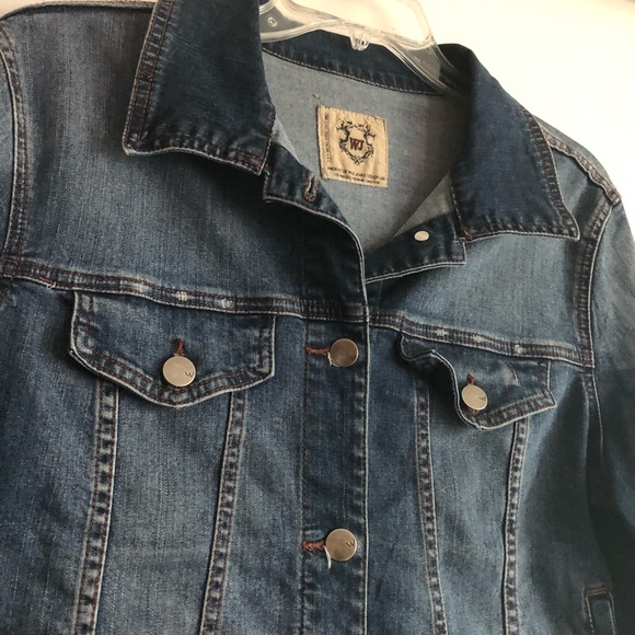 Jean jacket - Picture 4 of 8